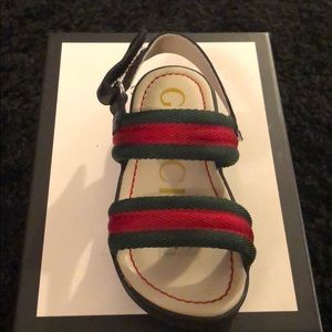 Gucci sandals, worn twice, great condition, size23